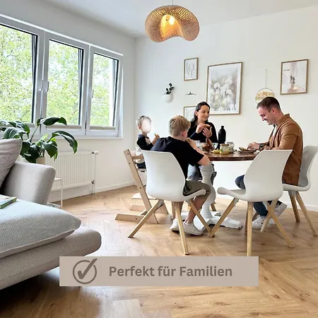 Relax - Fuer Familien, Stadtnah, Mit Parkplatz *