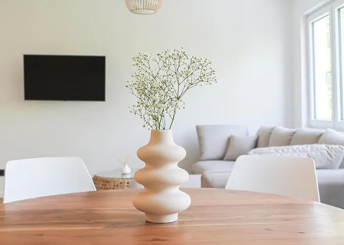 Relax - Fuer Familien, Stadtnah, Mit Parkplatz *